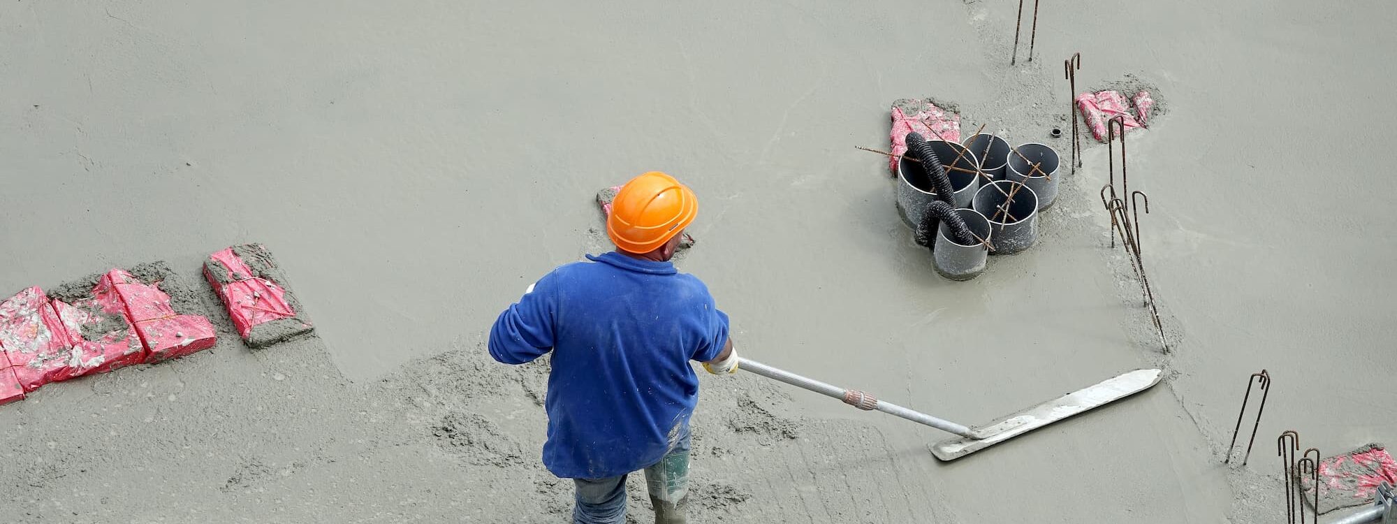 CHAPE EXTERIEURE 2000X750 | Bitzberger Chape fluide vs chape traditionnelle : quelle solution pour une terrasse durable ? Saint-Louis